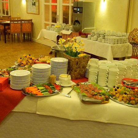 Kraeuterhotel & Restaurant Heidejaeger Mulmshorn ภายนอก รูปภาพ