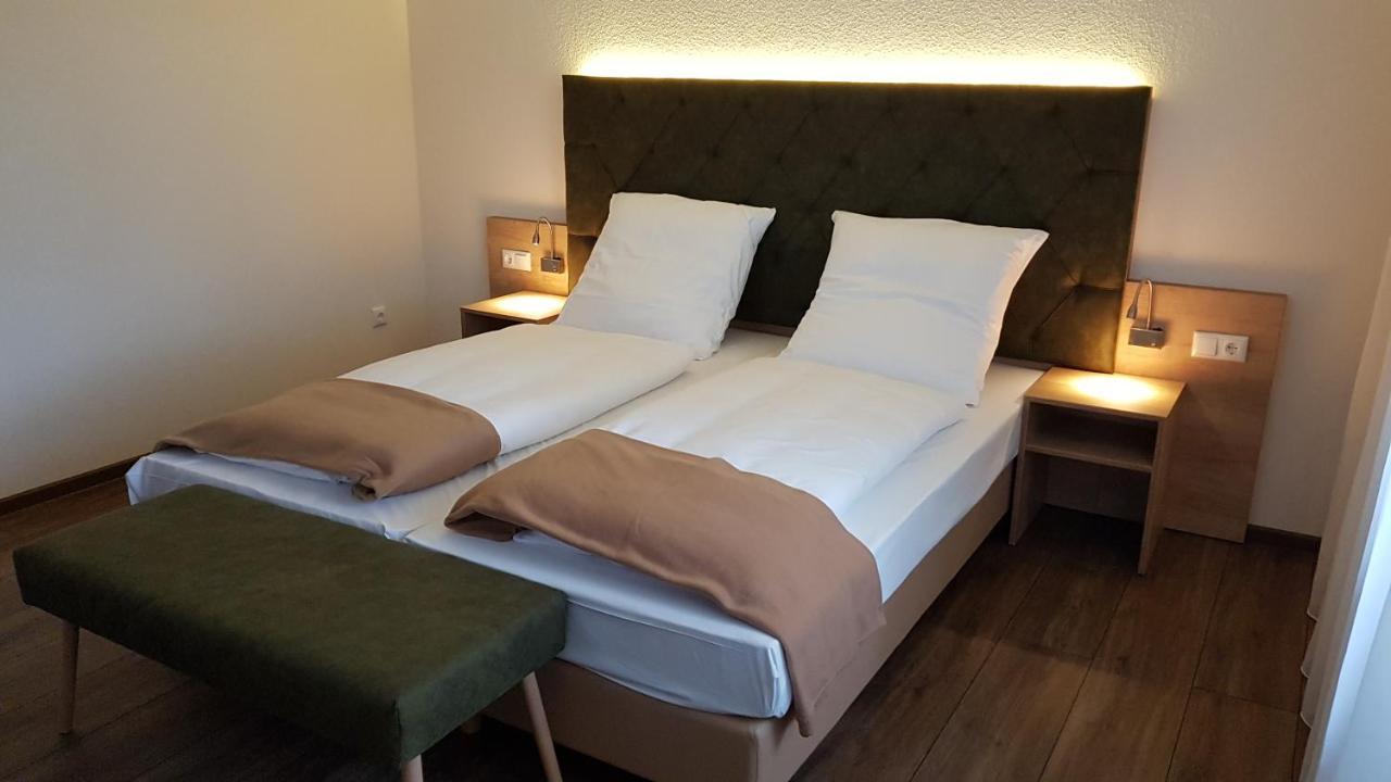 Kraeuterhotel & Restaurant Heidejaeger Mulmshorn ภายนอก รูปภาพ