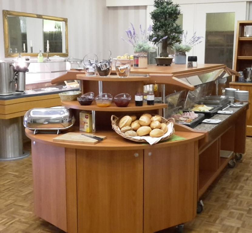 Kraeuterhotel & Restaurant Heidejaeger Mulmshorn ภายนอก รูปภาพ