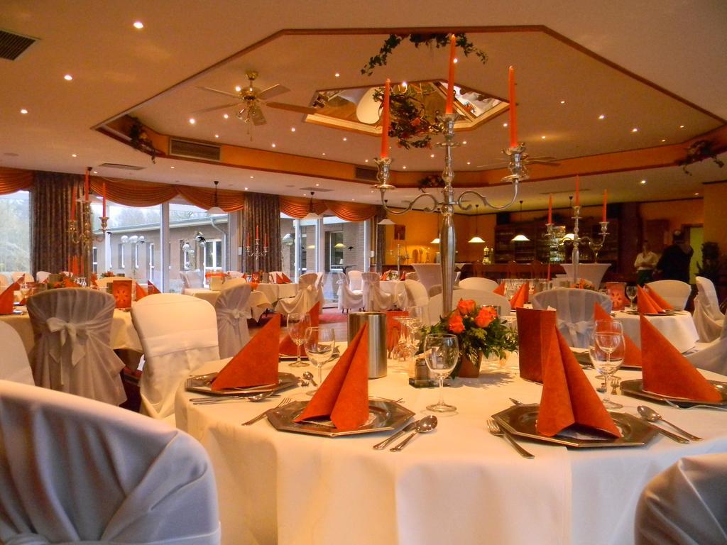 Kraeuterhotel & Restaurant Heidejaeger Mulmshorn ภายนอก รูปภาพ