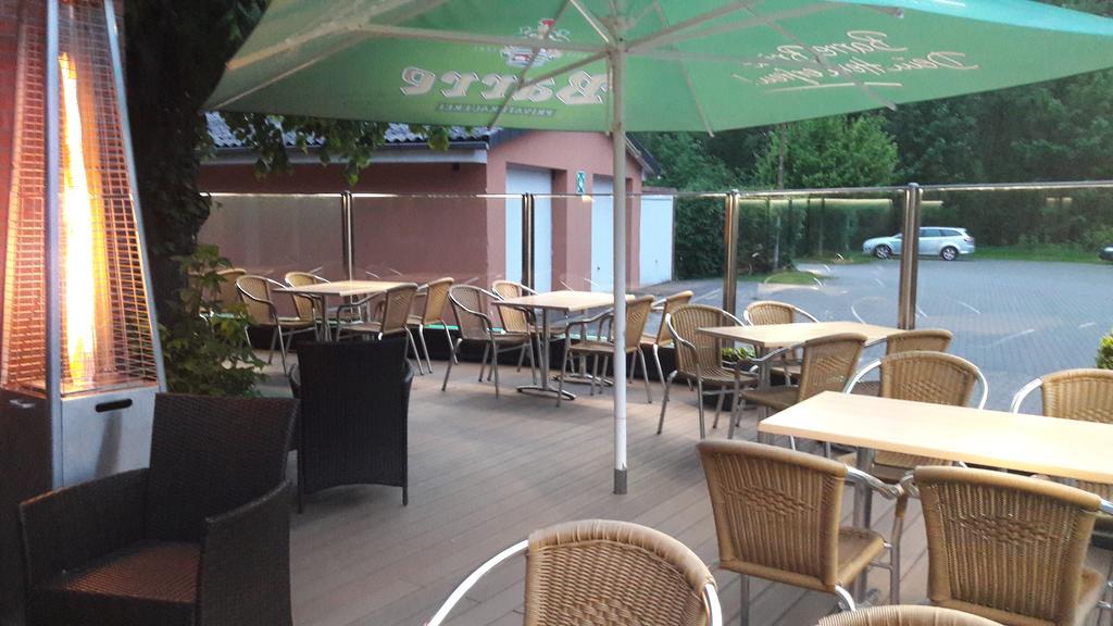 Kraeuterhotel & Restaurant Heidejaeger Mulmshorn ภายนอก รูปภาพ