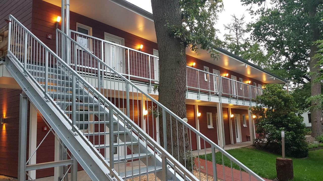 Kraeuterhotel & Restaurant Heidejaeger Mulmshorn ภายนอก รูปภาพ