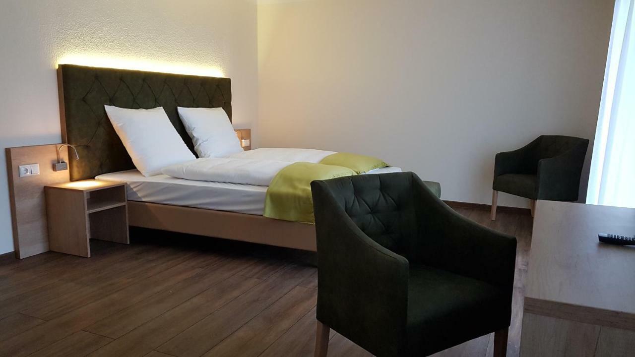 Kraeuterhotel & Restaurant Heidejaeger Mulmshorn ภายนอก รูปภาพ